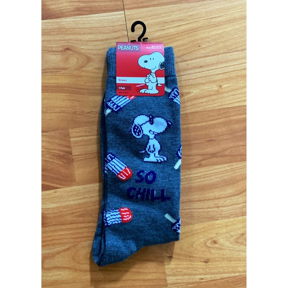 Peanuts snoopy Crew Socks‎